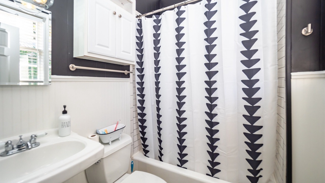 Photo of Bathroom in Fondren