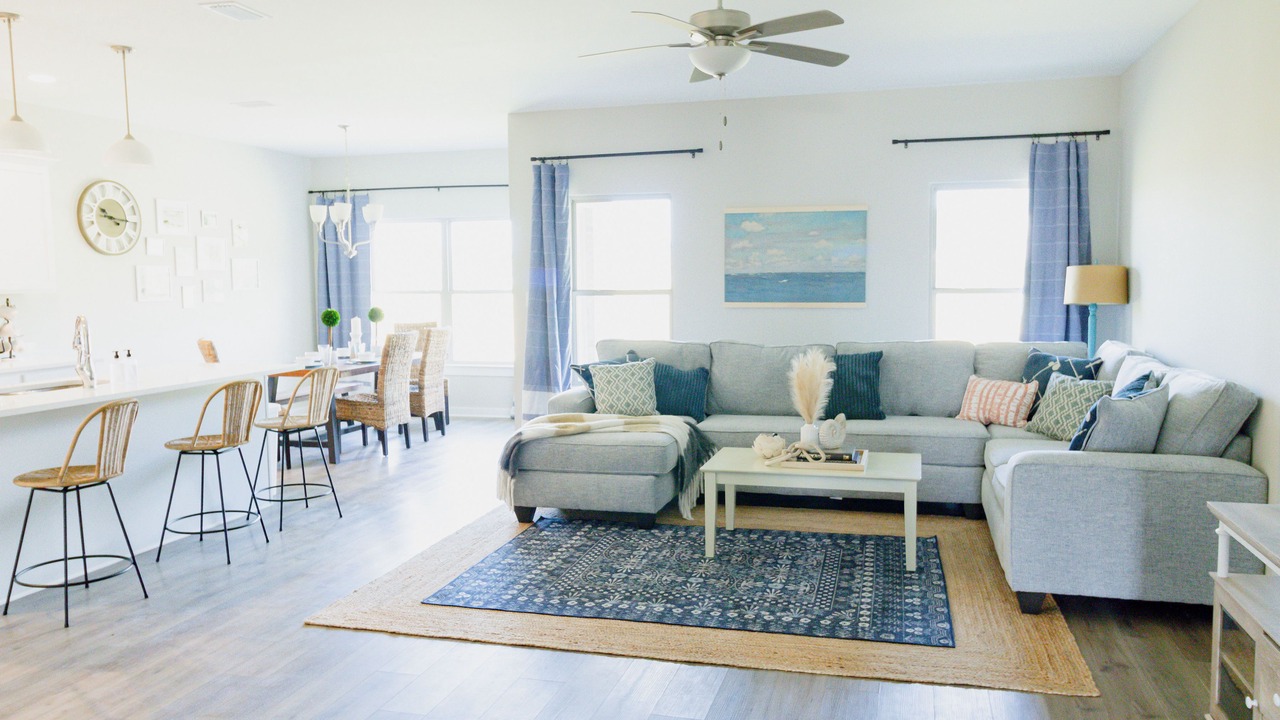 Photo of Livingroom in Foley