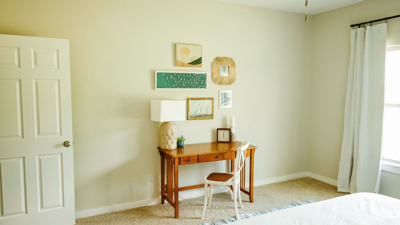 Photo of Bedroom in Foley