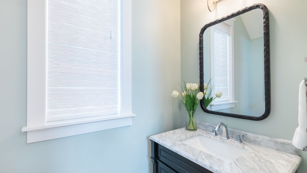 Photo of Bathroom in Orange Beach