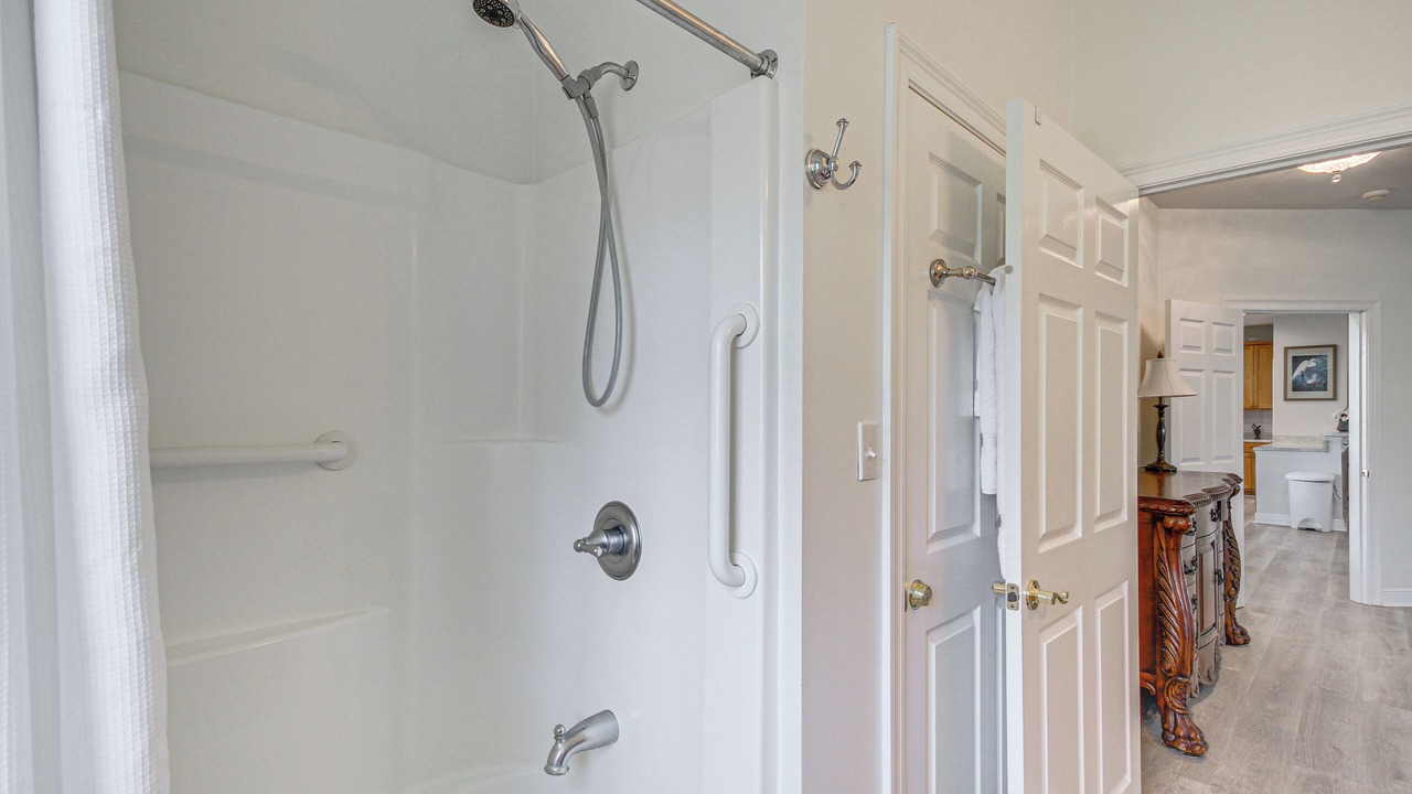 Photo of Bathroom in Waveland