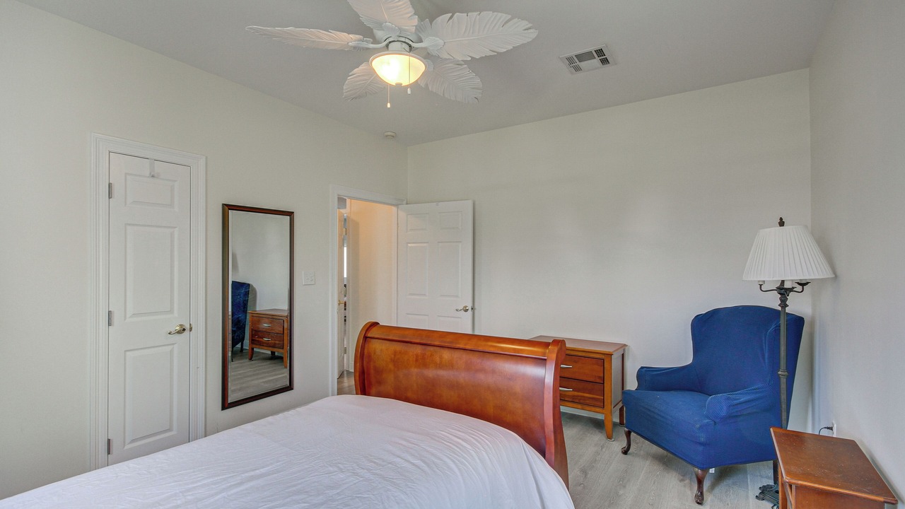 Photo of Bedroom in Waveland
