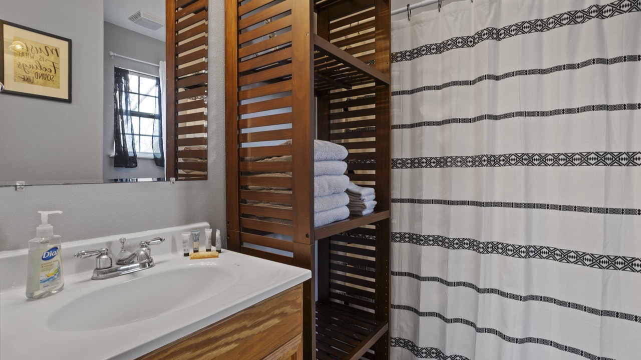 Photo of Bathroom in Shoreline Park