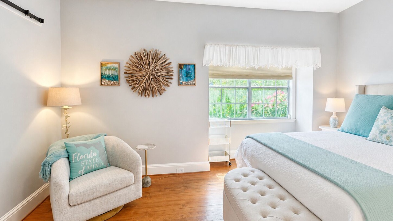 Photo of Bedroom in Dune Allen Beach