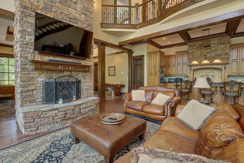 Photo of Livingroom in Wedowee