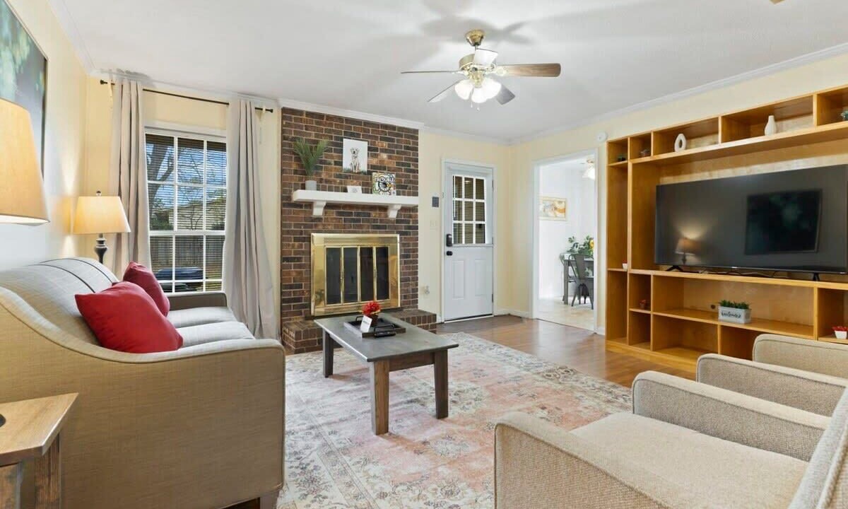 Photo of Bedroom in Montgomery