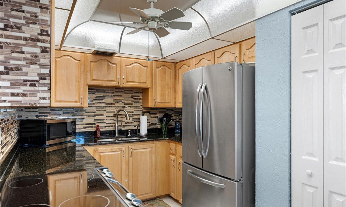 Photo of Kitchen in Ormond-by-the-Sea
