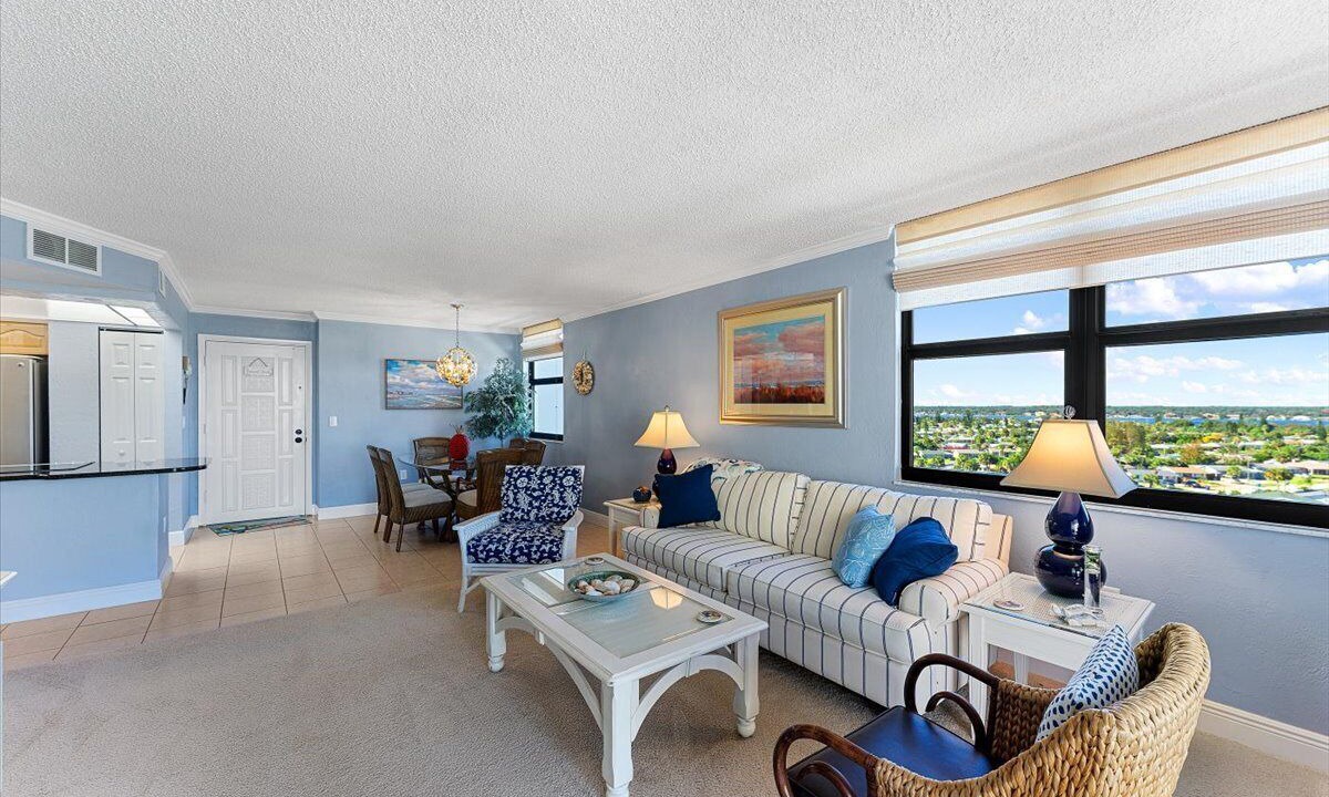 Photo of Livingroom in Ormond-by-the-Sea