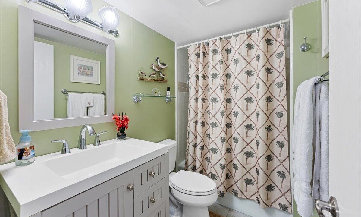Photo of Bathroom in Ormond-by-the-Sea