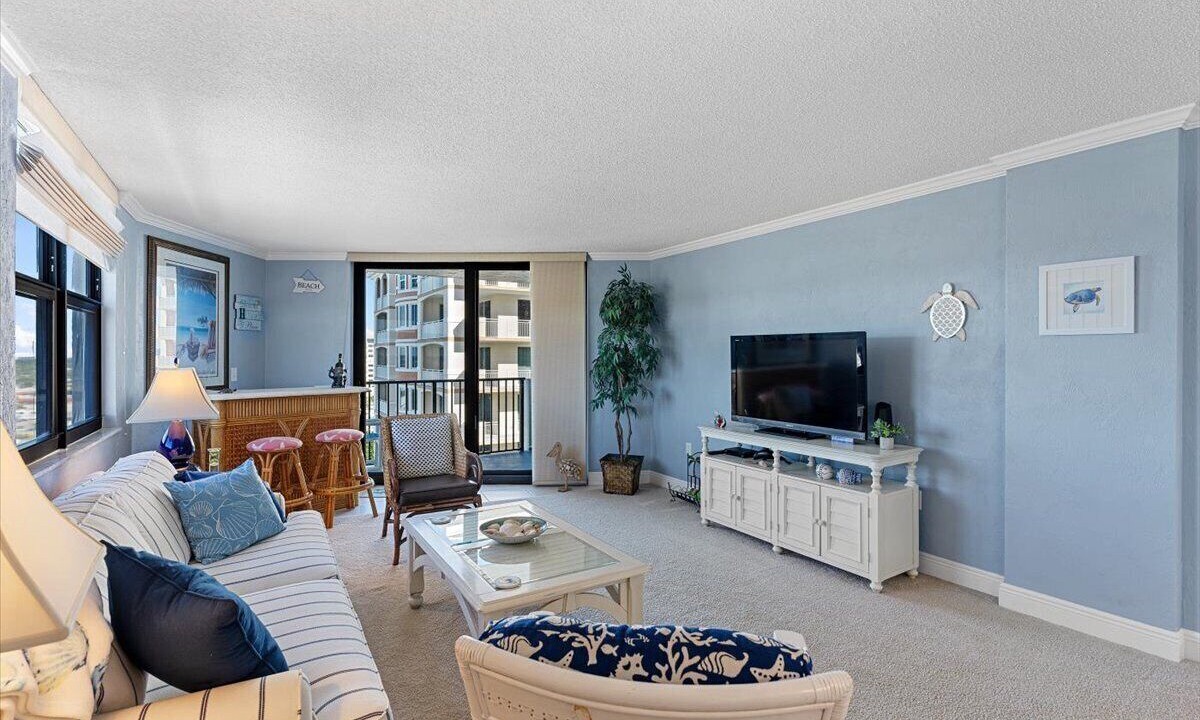 Photo of Livingroom in Ormond-by-the-Sea