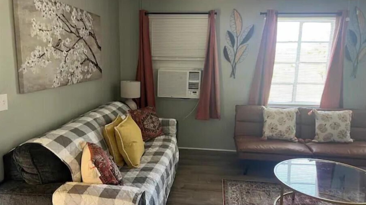 Photo of Livingroom in Valdosta