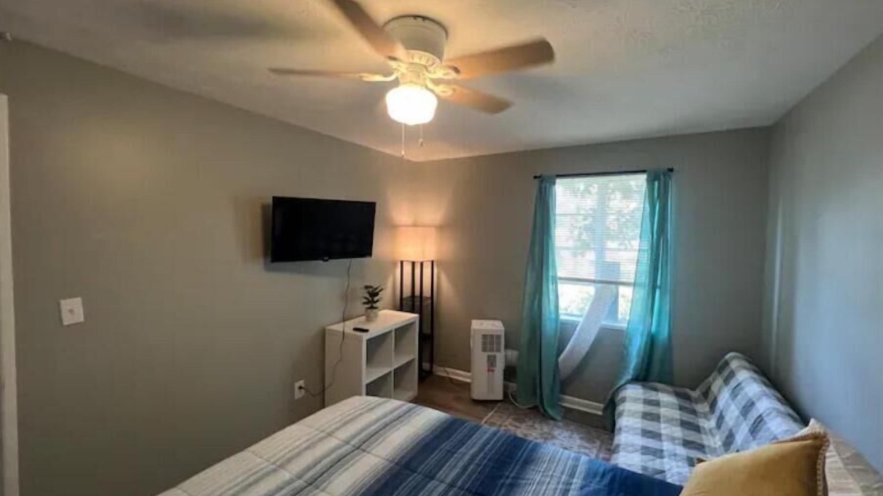 Photo of Bedroom in Valdosta
