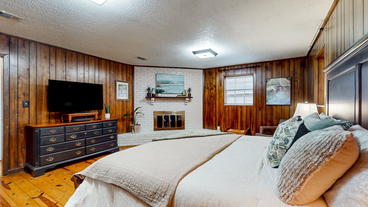 Photo of Bedroom in Milton