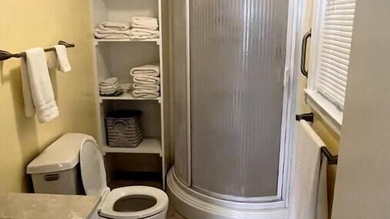 Photo of Bathroom in Rochelle