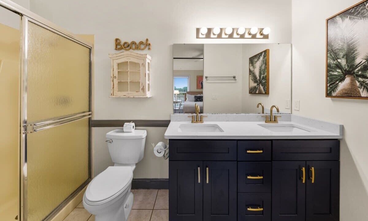 Photo of Bathroom in Bid-a-wee Beach