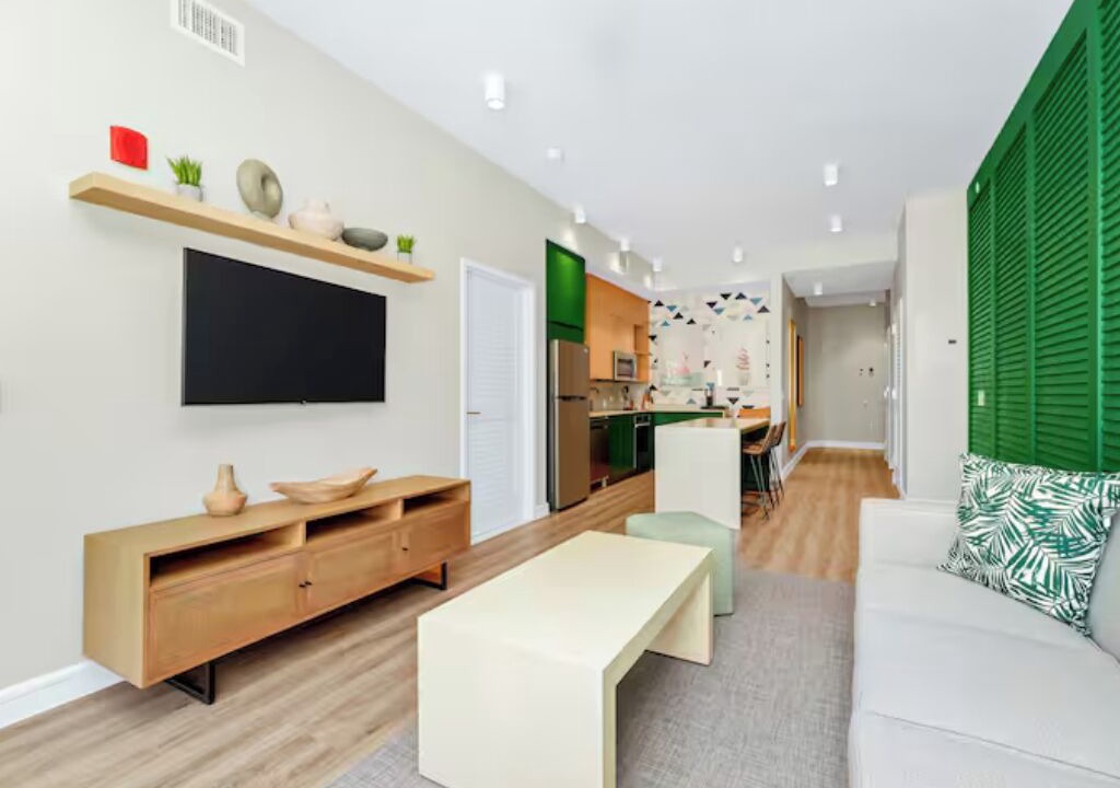 Photo of Livingroom in Bay Lake