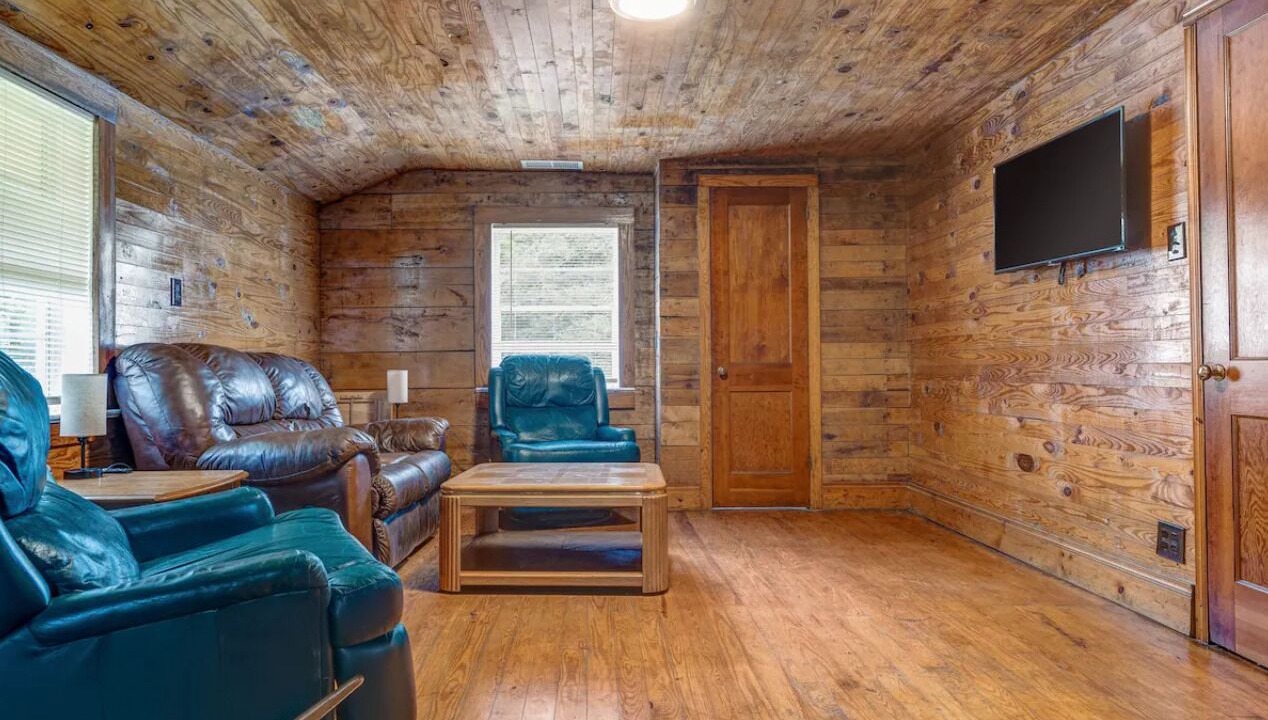 Photo of Livingroom in McCalla