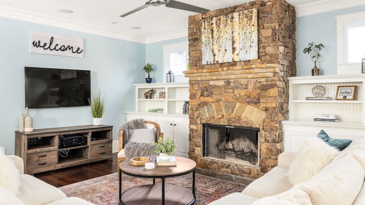 Photo of Livingroom in East Side
