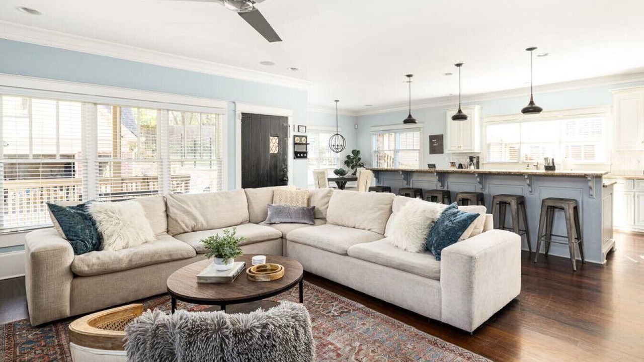 Photo of Livingroom in East Side