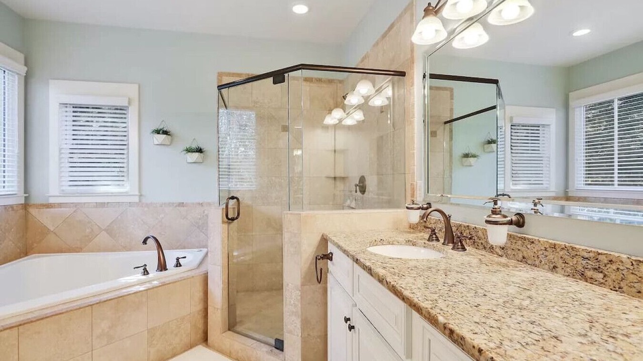 Photo of Bathroom in East Side