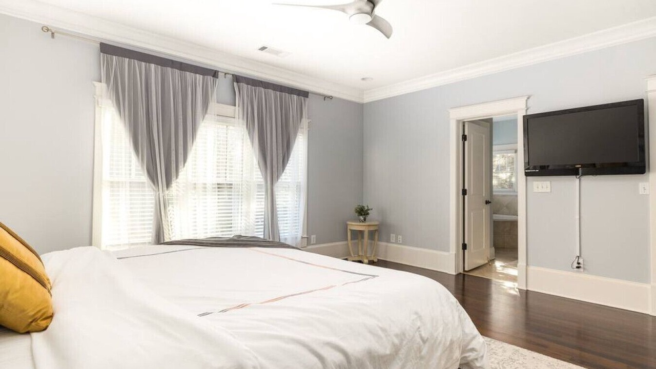 Photo of Bedroom in East Side
