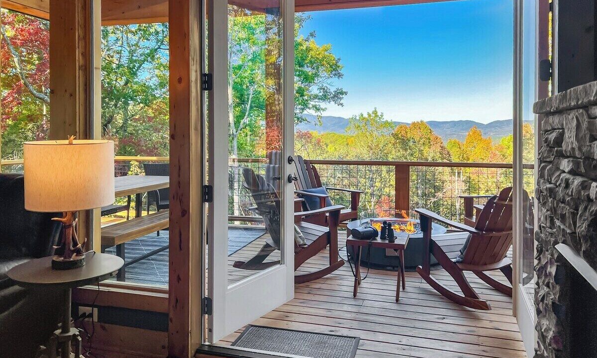 Photo of Bedroom in Ellijay