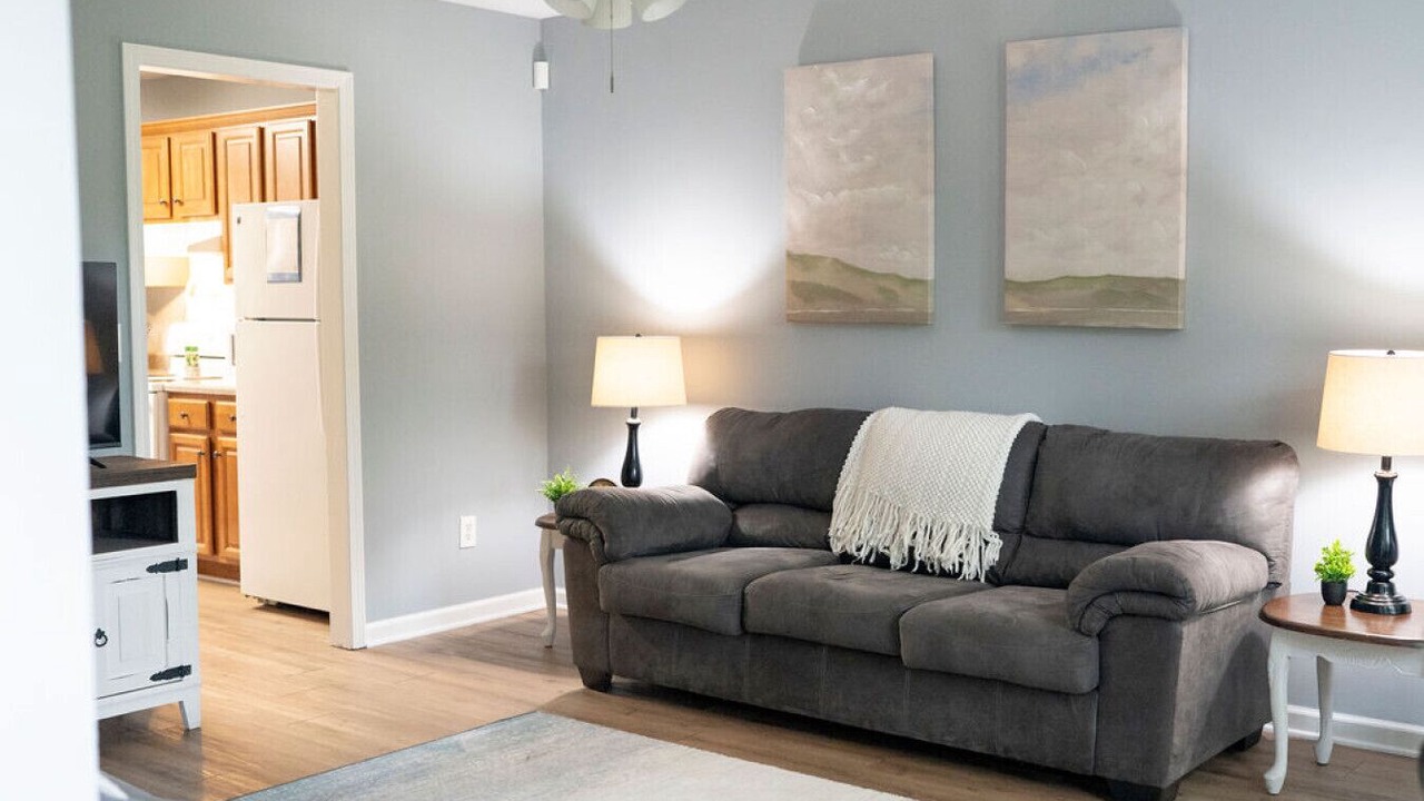 Photo of Livingroom in Auburn