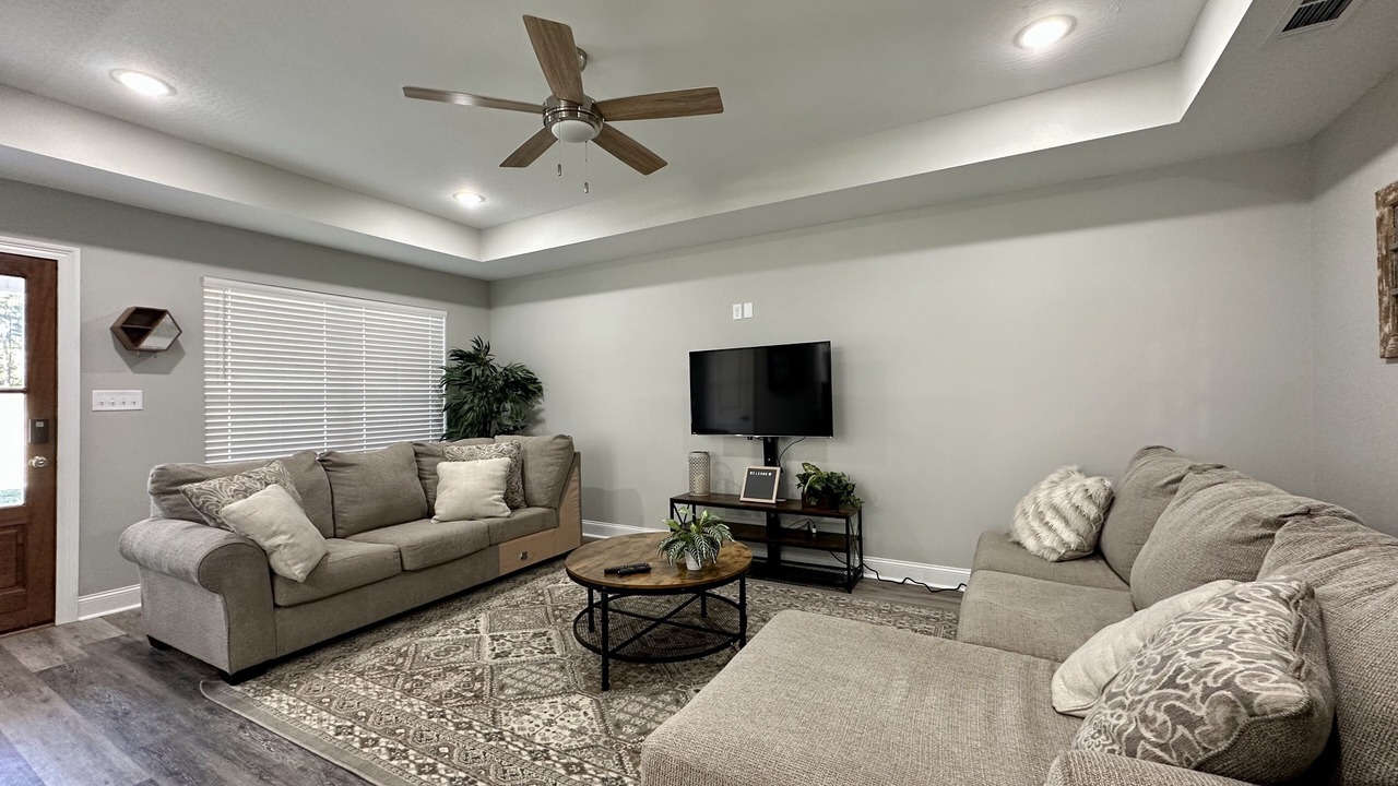 Photo of Livingroom in Petal