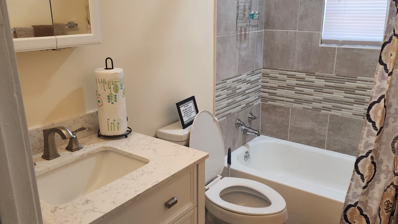 Photo of Bathroom in Hollandale
