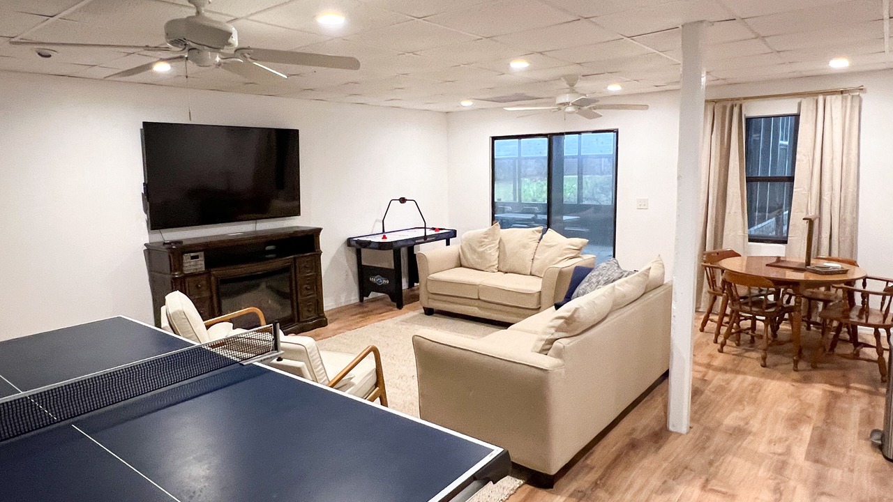 Photo of Livingroom in Jacksons' Gap