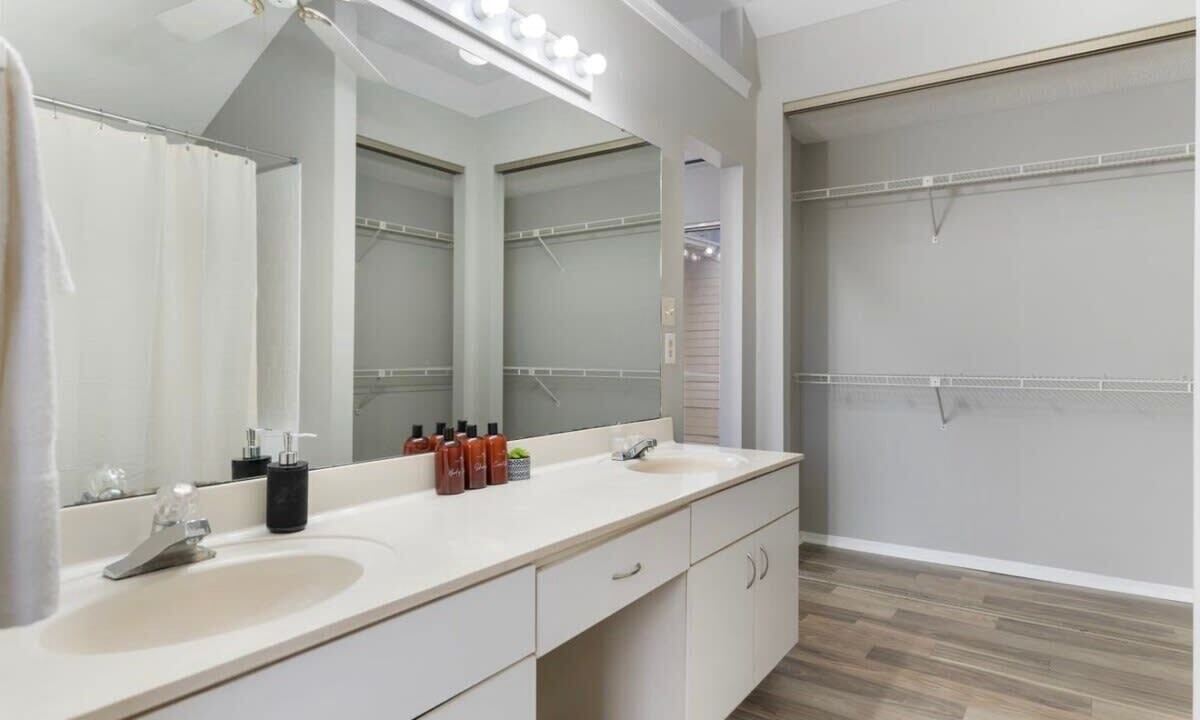 Photo of Bathroom in Gunter Afs