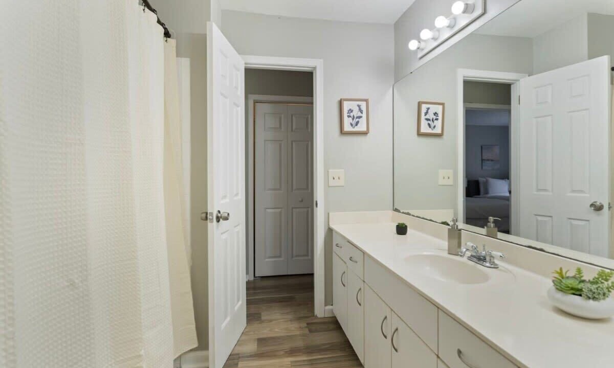 Photo of Bathroom in Gunter Afs