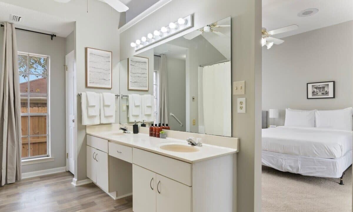 Photo of Bathroom in Gunter Afs