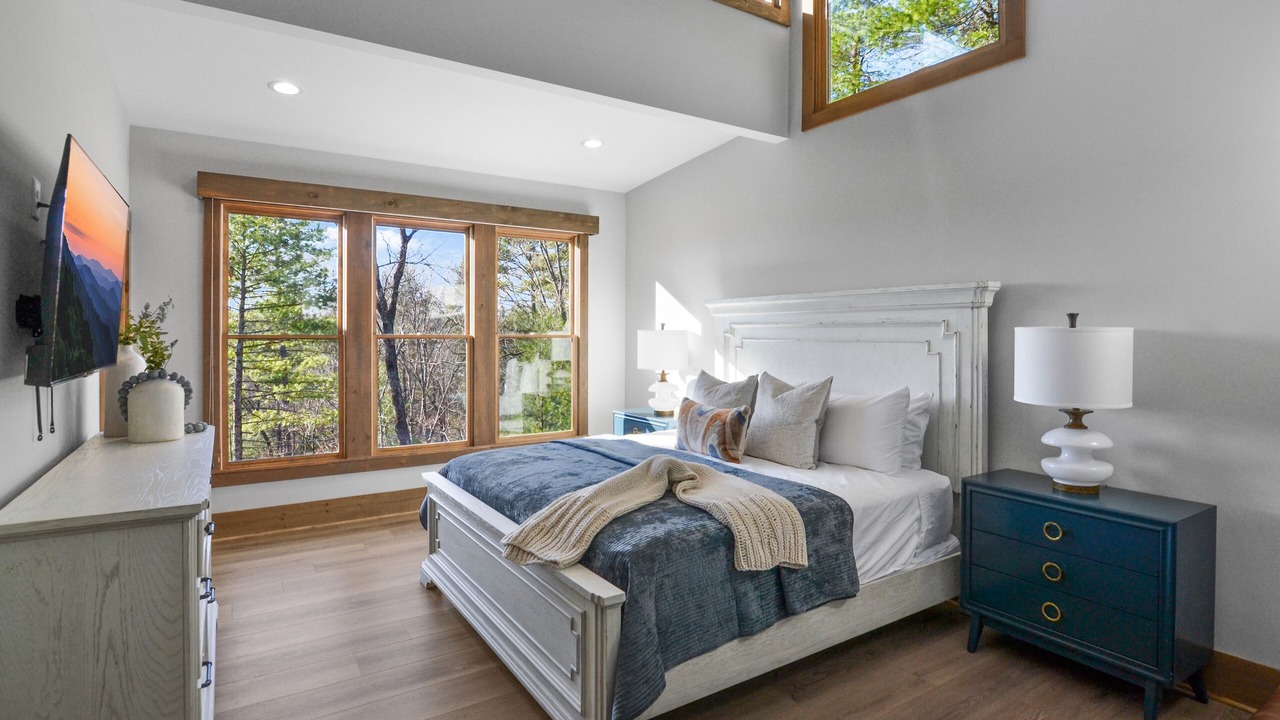 Photo of Bedroom in Ellijay