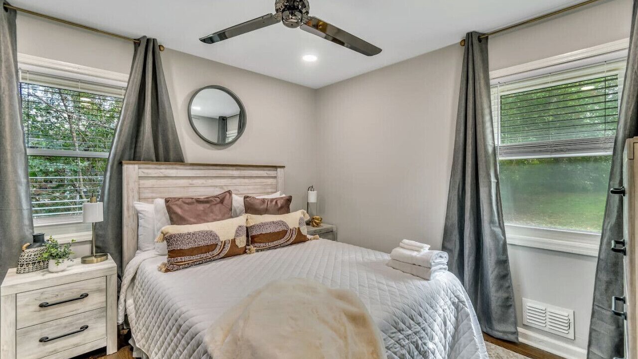 Photo of Bedroom in Mableton