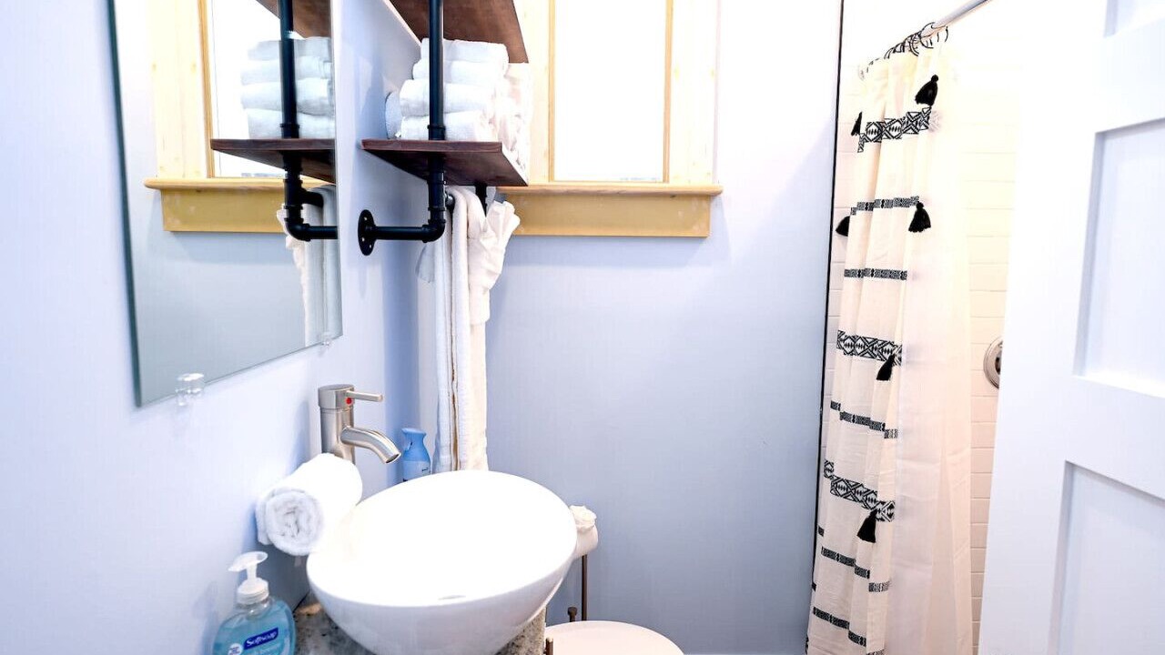 Photo of Bathroom in Treme