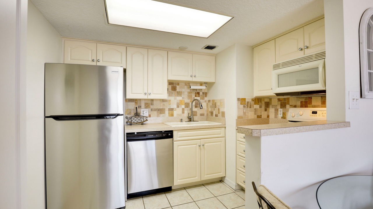 Photo of Kitchen in Ormond-by-the-Sea