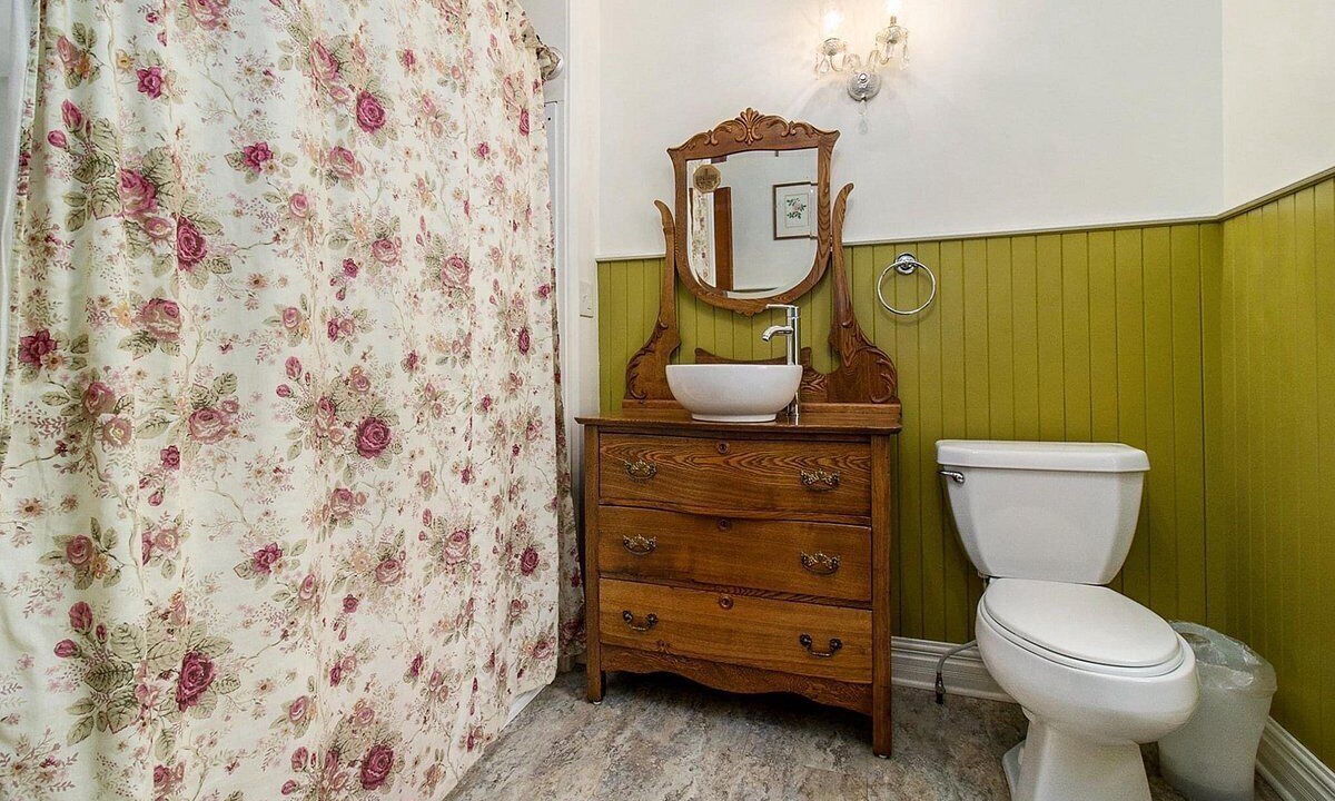 Photo of Bathroom in Manistee