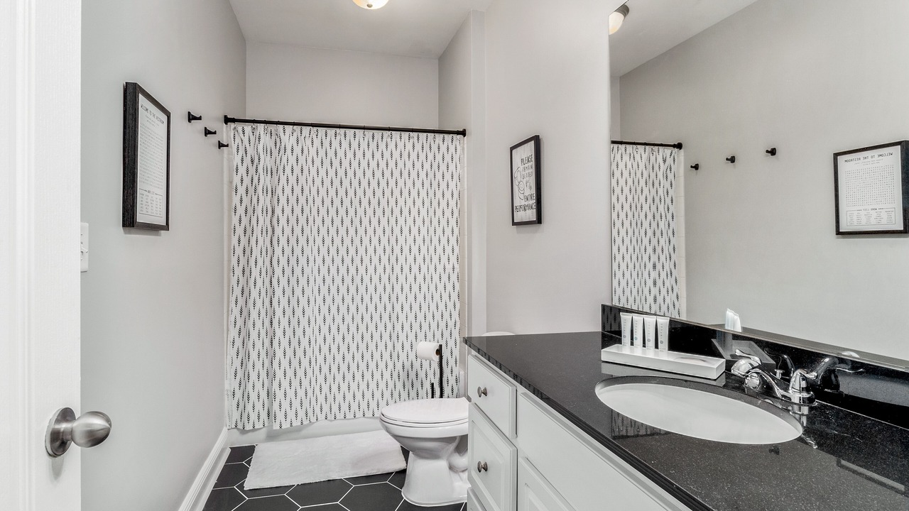 Photo of Bathroom in Tuscaloosa