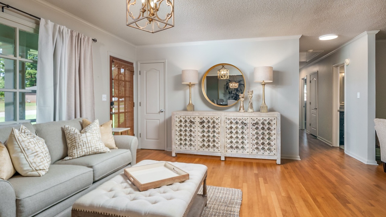Photo of Livingroom in Northport