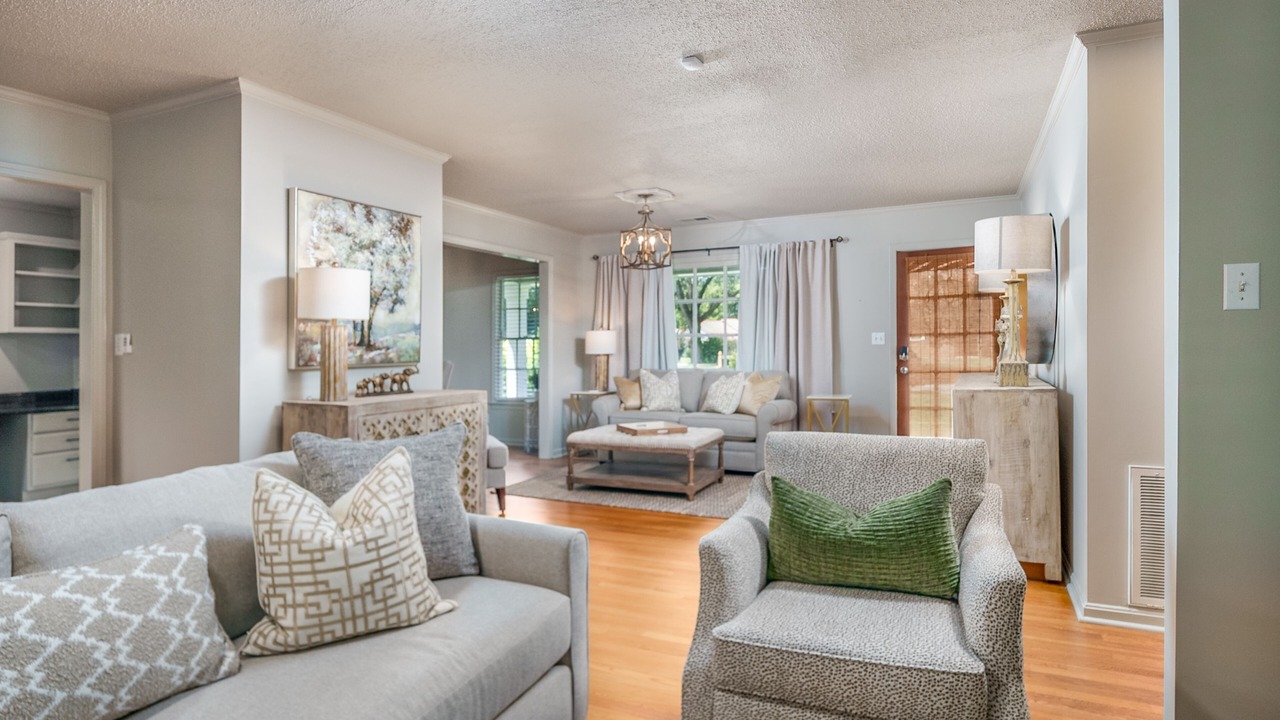 Photo of Livingroom in Northport