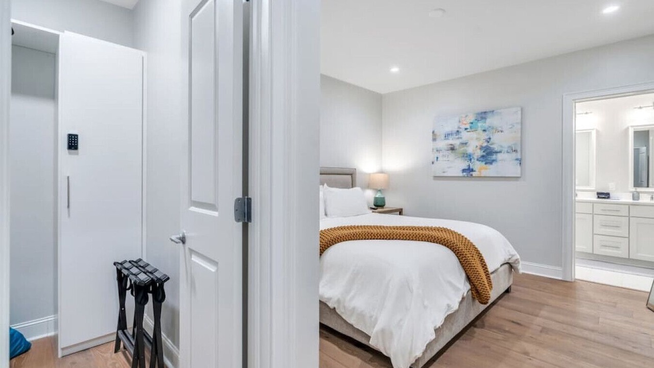 Photo of Bedroom in Central Business District
