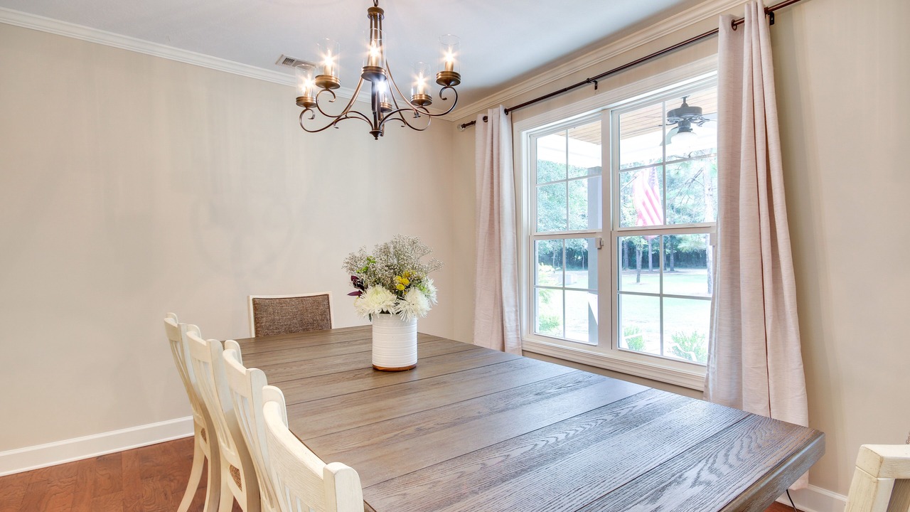Photo of Livingroom in Peach Orchard