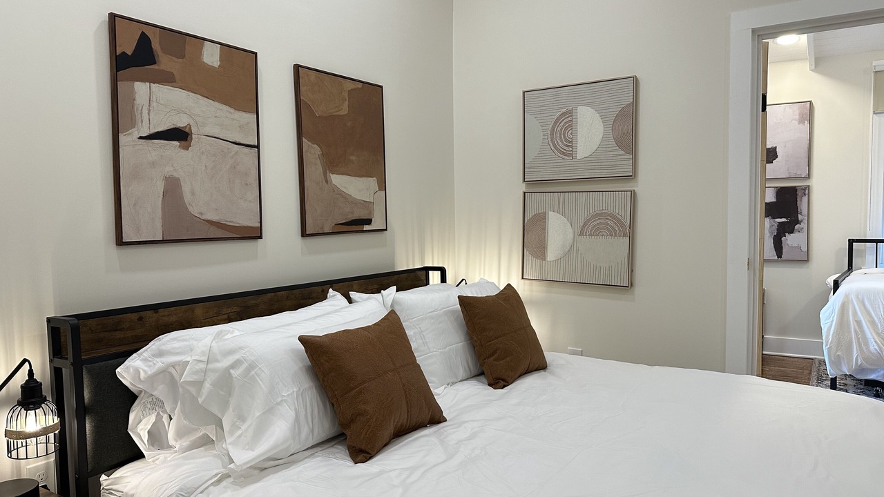 Photo of Bedroom in Mid-City