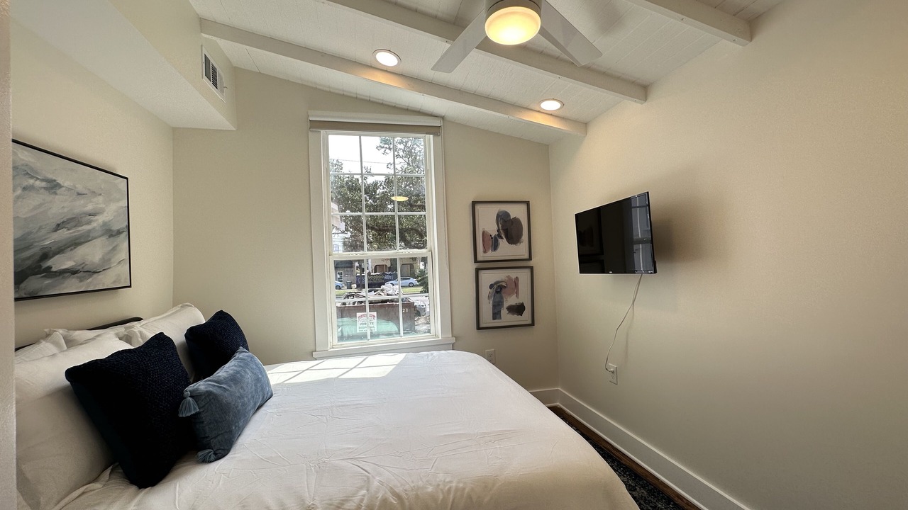 Photo of Bedroom in Mid-City