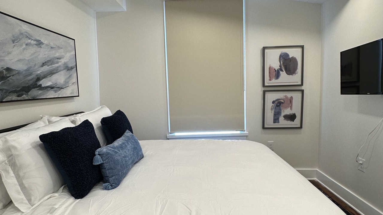Photo of Bedroom in Mid-City