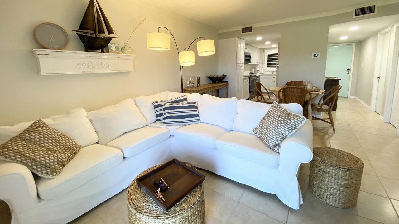 Photo of Livingroom in Ormond-by-the-Sea