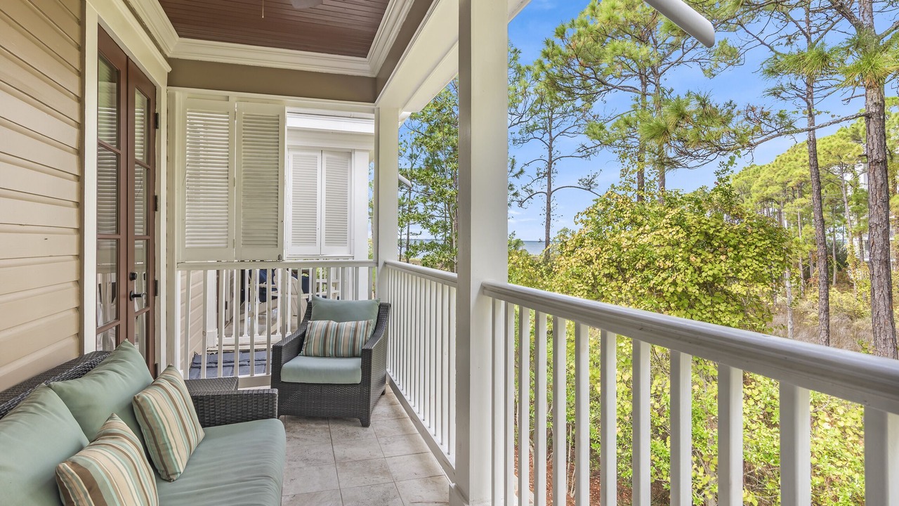 Photo of Patio Balcony in Baytowne Wharf