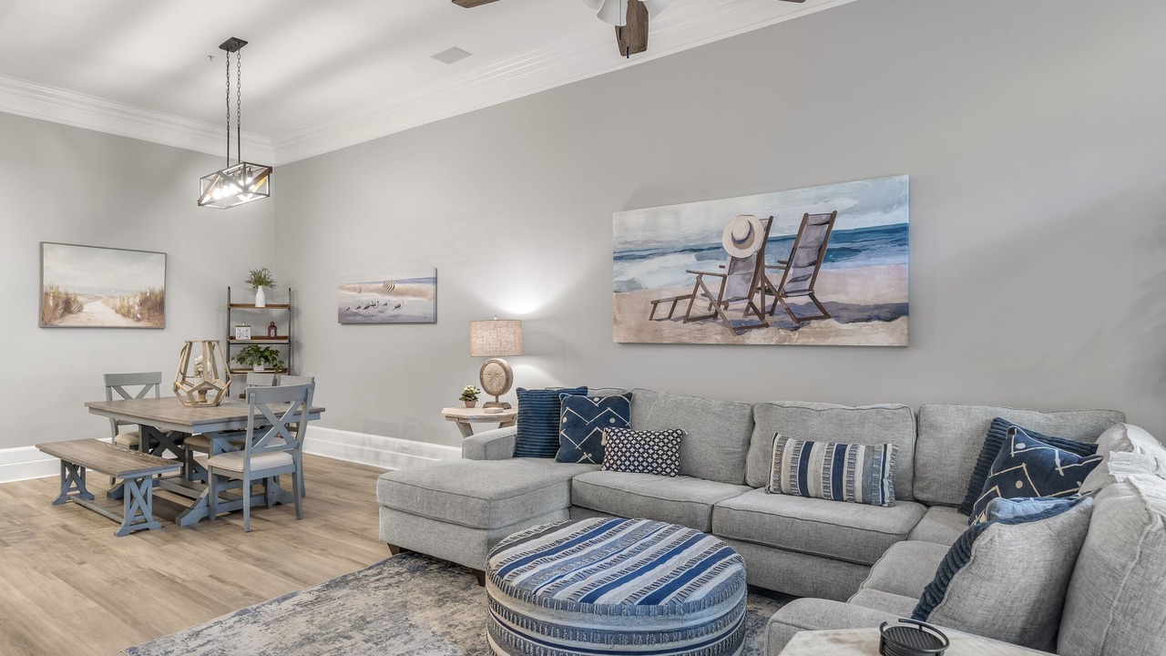 Photo of Livingroom in Baytowne Wharf