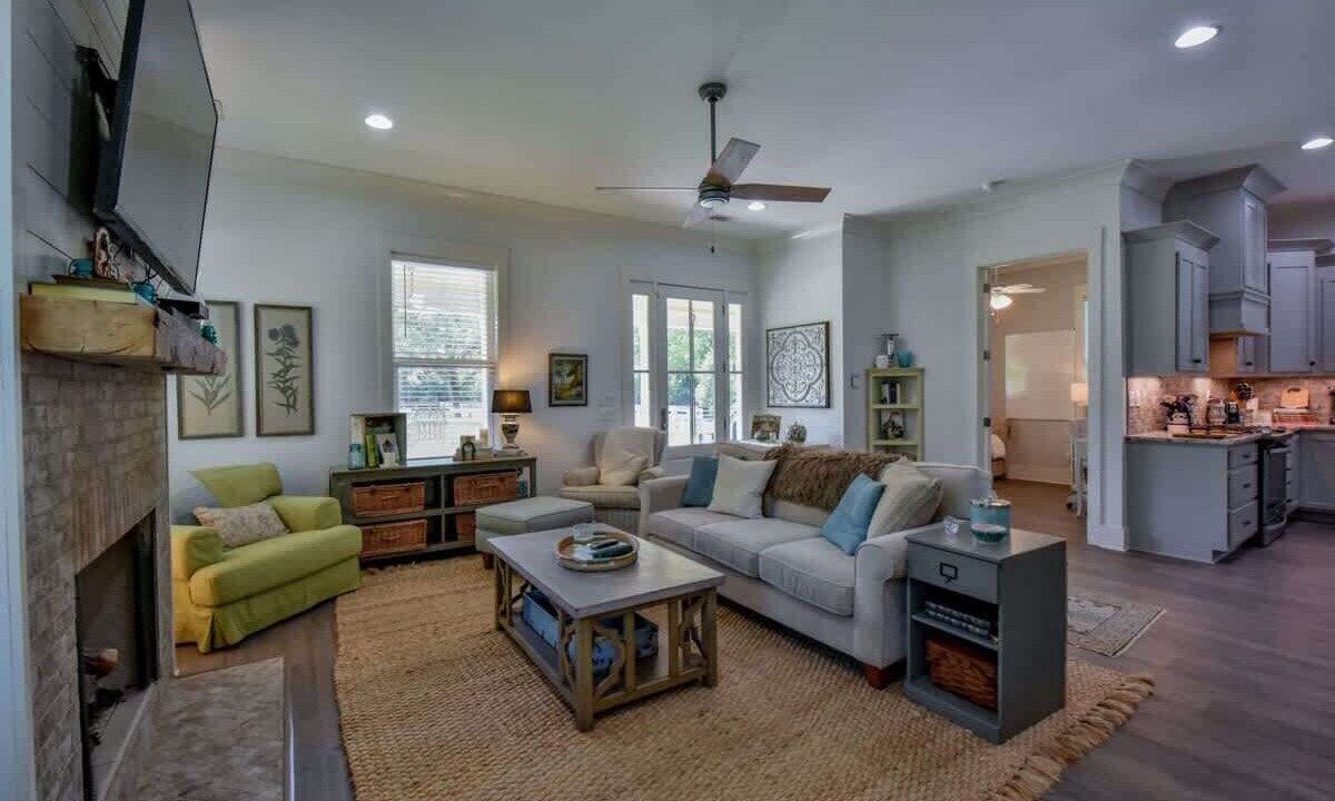 Photo of Livingroom in Tuscaloosa